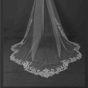 Elegant White Lace Cathedral Bridal Veil